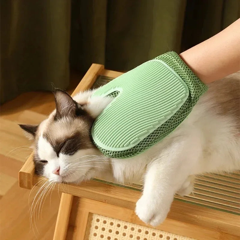 Gant de toilettage double face